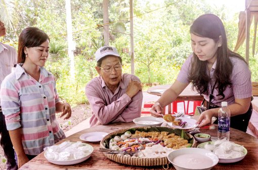 Phát triển du lịch cộng đồng cồn Sơn: Minh bạch và dân chủ