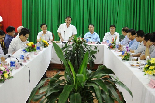 Tăng cường hợp tác với Viện Lúa để sản xuất giống cung ứng cho vùng ĐBSCL