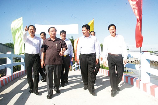 Bí thư Thành ủy làm việc với cán bộ chủ chốt thị trấn Cờ Đỏ