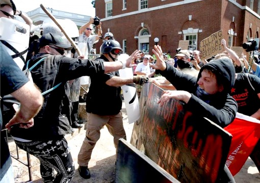 Mỹ mở điều tra liên bang về bạo lực tại Virginia