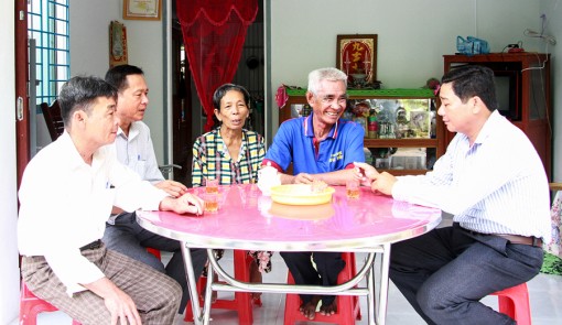 Huy động sức dân chăm lo cho dân