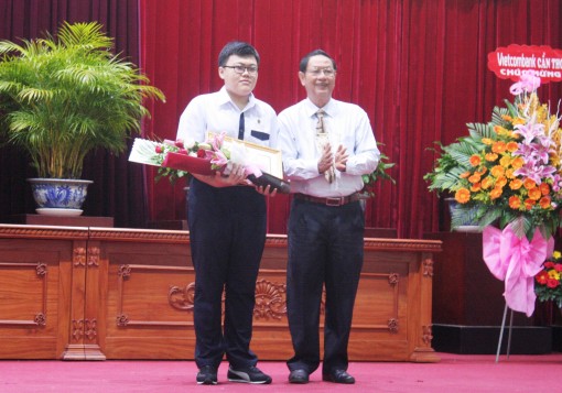 Tuyên dương học sinh giỏi năm học 2016-2017