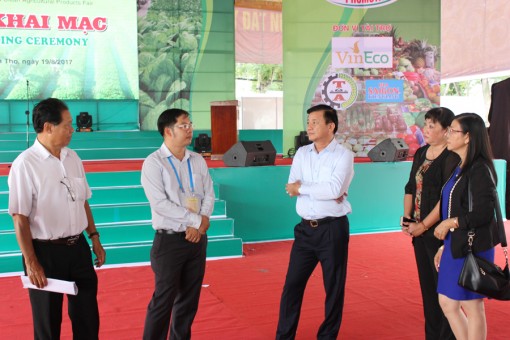 Kiểm tra công tác chuẩn bị Hội chợ Nông sản sạch và An toàn