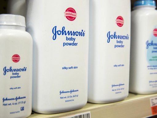Johnson & Johnson bị buộc bồi thường 417 triệu USD