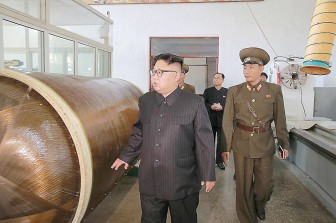 Triều Tiên hé lộ hình ảnh ICBM mới