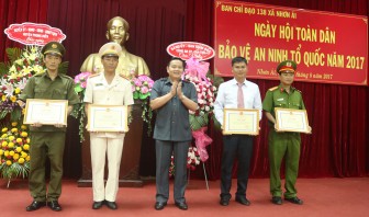 Giữ vững danh hiệu lá cờ đầu