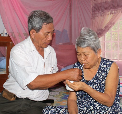 53 năm “muối mặn gừng cay”
