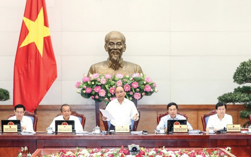 Chưa đề cập đến việc tăng các loại thuế, phí