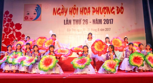 Khai mạc Ngày hội Hoa Phượng Đỏ TP Cần Thơ năm 2017