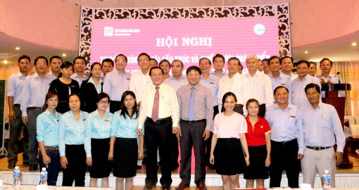 Bức tranh sáng sau tái cấu trúc