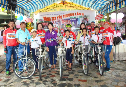 Chương trình “Vòng tay yêu thương“ lần II - 2017