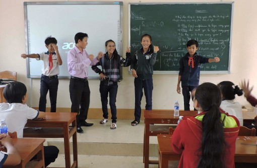 Lắng nghe, chia sẻ và định hướng