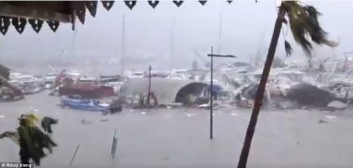Siêu bão Irma tàn phá đảo Barbuda