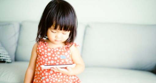 4 lý do nên giới hạn trẻ dùng thiết bị công nghệ