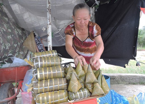 Giữ gìn nghề bánh truyền thống