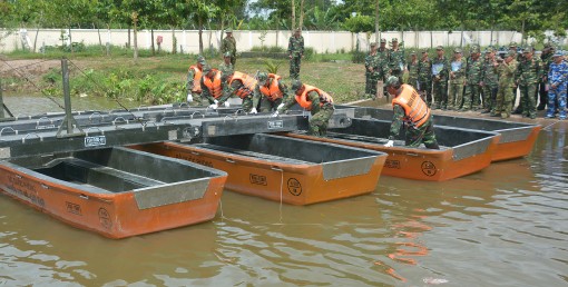 Huấn luyện bổ túc nghiệp vụ cứu hộ - cứu nạn