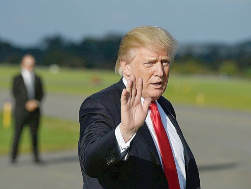 Chờ đợi “màn chào sân” của ông Trump