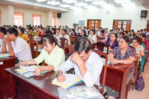 Khởi động chương trình giáo dục “An toàn giao thông cho nụ cười ngày mai”
