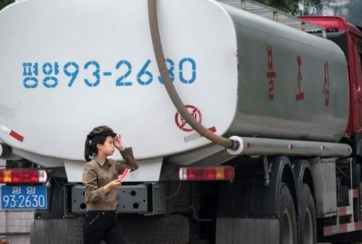 Trung Quốc hạn chế cung cấp dầu mỏ cho Triều Tiên
