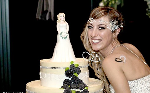 Tự cưới chính mình