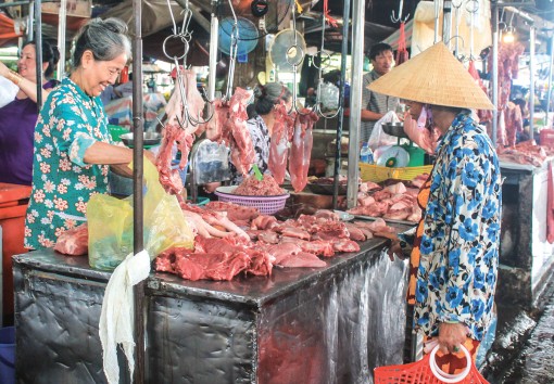 Giá và sức mua thực phẩm tươi sống khởi sắc