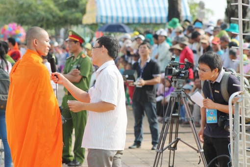 បង្កើន​សារ​ព័ត៌​មាន​បម្រើជូន​ជន​រួម​ជាតិ​ភាគ​តិច