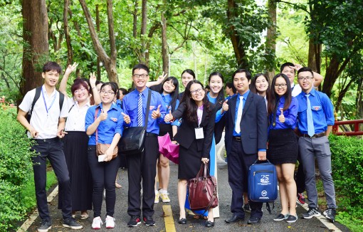 Chia sẻ kiến thức, rèn luyện kỹ năng
