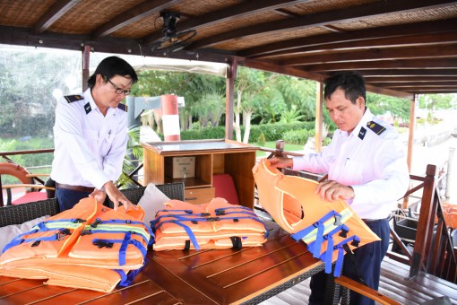 Nhắc nhở chủ cảng, bến thủy chấp hành Luật Giao thông đường thủy nội địa