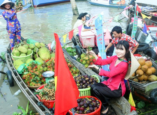 Phát triển du lịch thành ngành kinh tế mũi nhọn