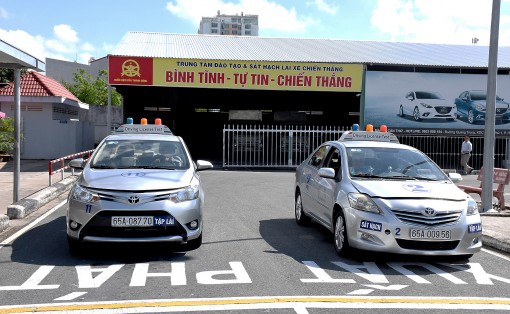 Quan tâm giáo dục đạo đức người lái xe