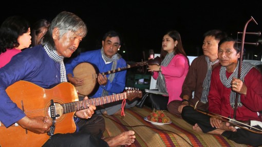 Đào tạo nhân tố mới, trẻ cho Đờn ca tài tử Cần Thơ