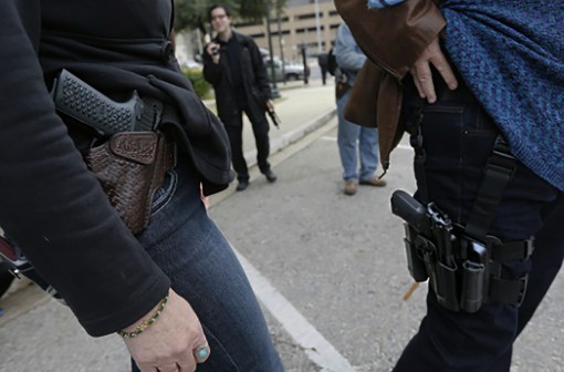 3 triệu người Mỹ mang súng mỗi ngày