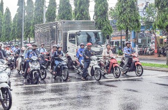 Điểm mù xe tải - nguy hiểm khôn lường