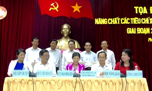 Bàn giải pháp nâng chất các tiêu chí

xây dựng nông thôn mới
