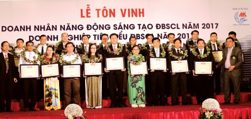 Vinh danh khích lệ tinh thần doanh nghiệp