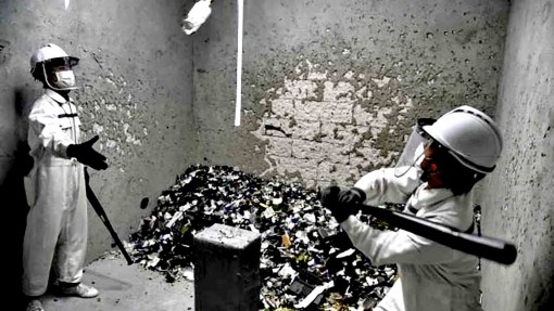 Trào lưu giải tỏa căng thẳng

tại “phòng trút giận” ở Singapore