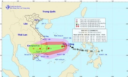 Bão số 12 tiếp tục mạnh lên, mưa lớn từ Quảng Trị đến Bình Thuận