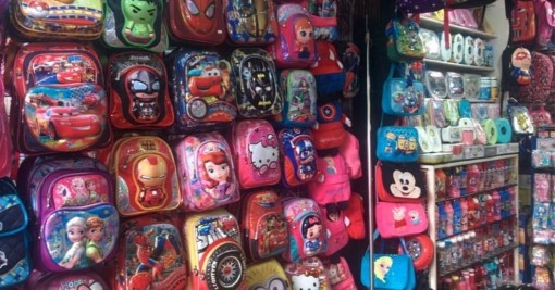 Làn sóng

tẩy chay hàng Trung Quốc

tại Ấn Độ