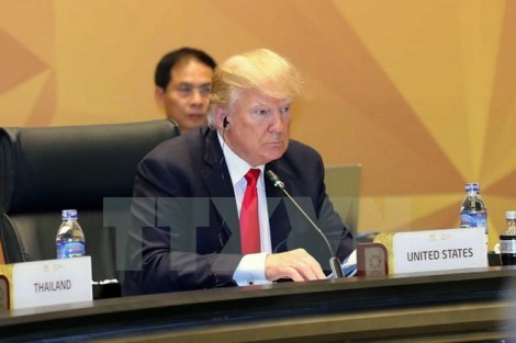 Tổng thống Donald Trump bắt đầu thăm cấp Nhà nước Việt Nam