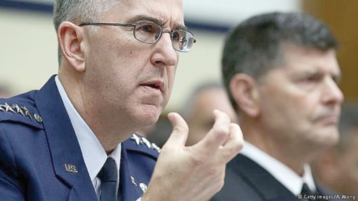 Tướng Mỹ nói sẽ kháng lệnh tấn công hạt nhân “phi pháp”