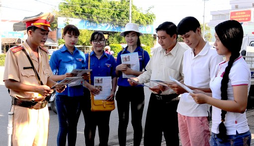 Tránh, vượt xe đúng quy định để đảm bảo an toàn