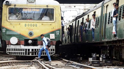 Xe lửa đi lạc đường 160km