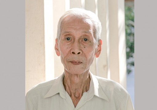 Cả xóm theo cách mạng