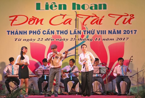 Ban Đờn ca tài tử huyện Phong Điền đoạt giải Xuất sắc