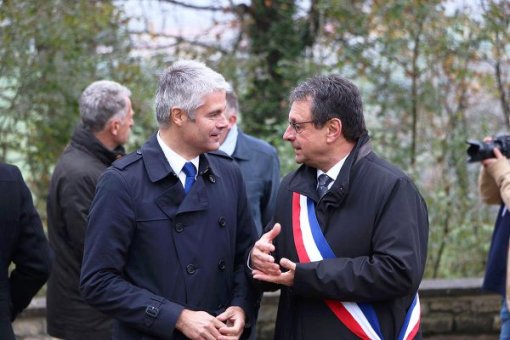 Pháp có đảng trung hữu mới