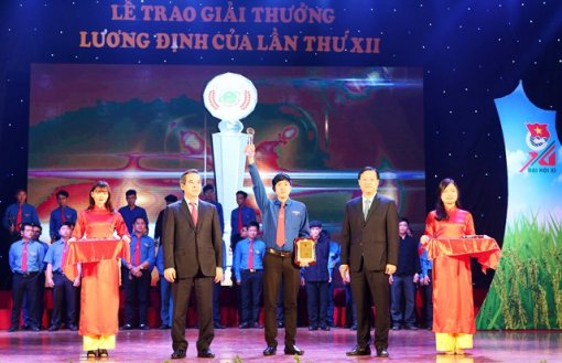 86 nhà nông trẻ xuất sắc nhận Giải thưởng Lương Định Của