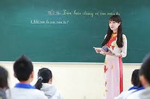 Khoảng 50% giáo viên phổ thông có mức thu nhập dưới 5 triệu đồng/tháng