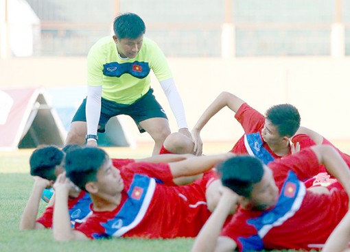 Huấn luyện viên Đinh Hồng Vinh:

Xây dựng bản sắc cho đội XSKT Cần Thơ