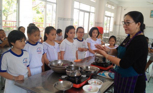 Rèn kỹ năng cho học sinh