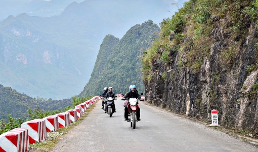 An toàn trên đường phượt